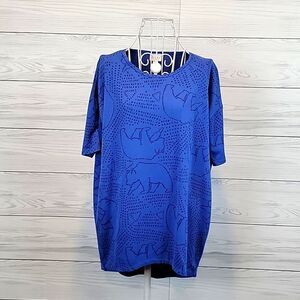 LulaRoe Irma Polar Bear graphics tunic top - blue Women's Size XXS ( runs big )